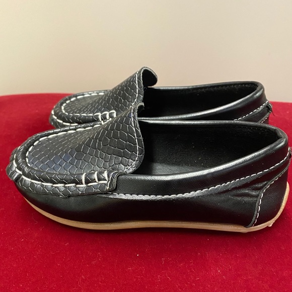 NWOT Ahcityah Black Loafers - Picture 2 of 7